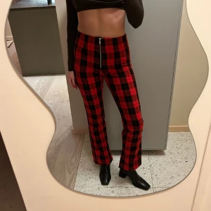 Grunge byxor - Byxor från hm, coola