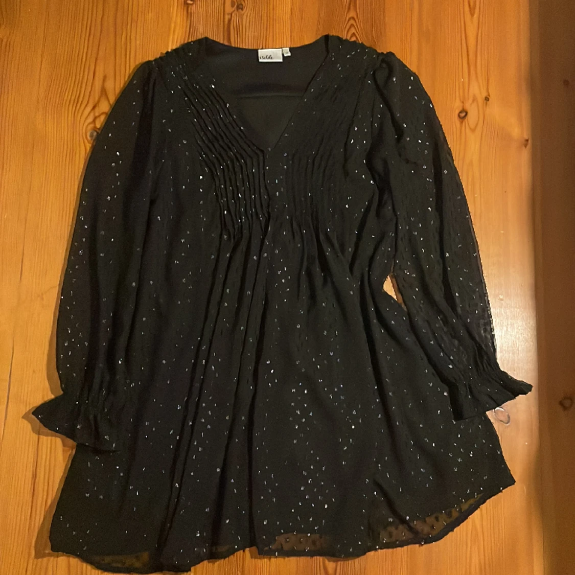 SUPERFIN glittrig klänning 