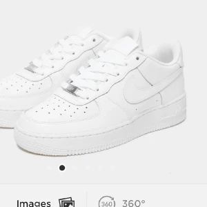 Air force 1 - Kollar intresset för dessa i ganska bra skick. Jag har haft dom 1 ett år, kanske använt 3-4 gånger.  Dom är för små för mig annars hade ja aldrig sålt dom. Pris går att diskutera 