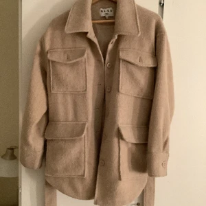 Jacka NAKD stl 38 - Jacka Använd en halv säsong 