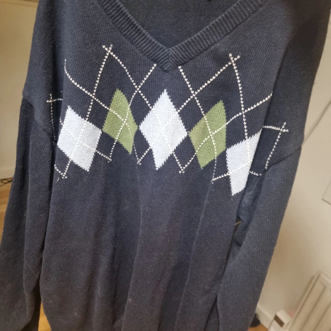 Mörkblå tjocktröja