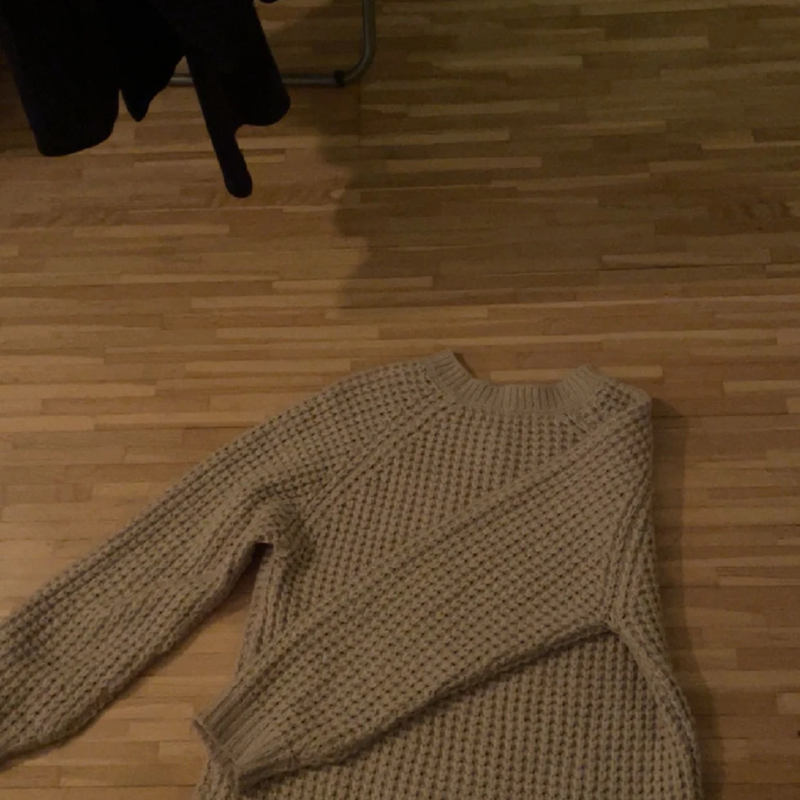 Stickad tjock tröja - 90