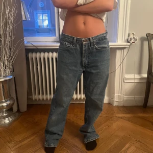 Wrangler lågmidjade baggy jeans - Skitsnygga baggy wrangler jeans som inte kommer till användning längre! 