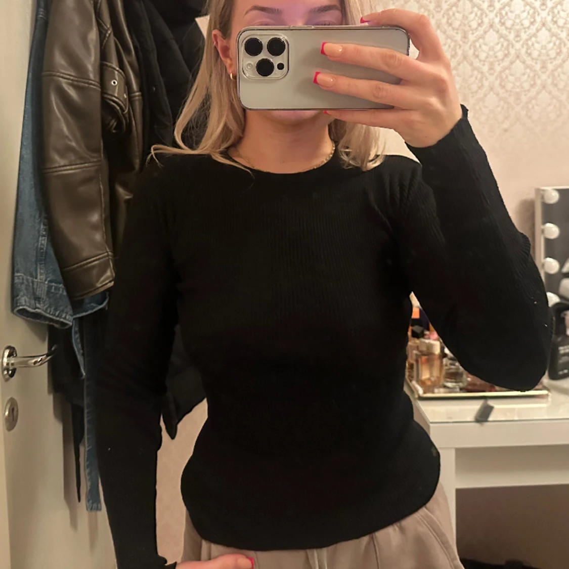 Stickad tröja  - 91