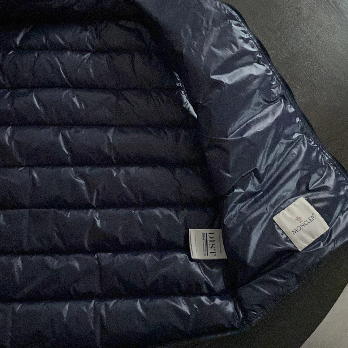 Moncler Gui Väst - 90