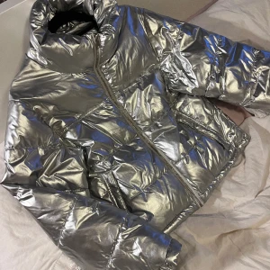 Gina tricot jacka - Nypris 699 strl S-M