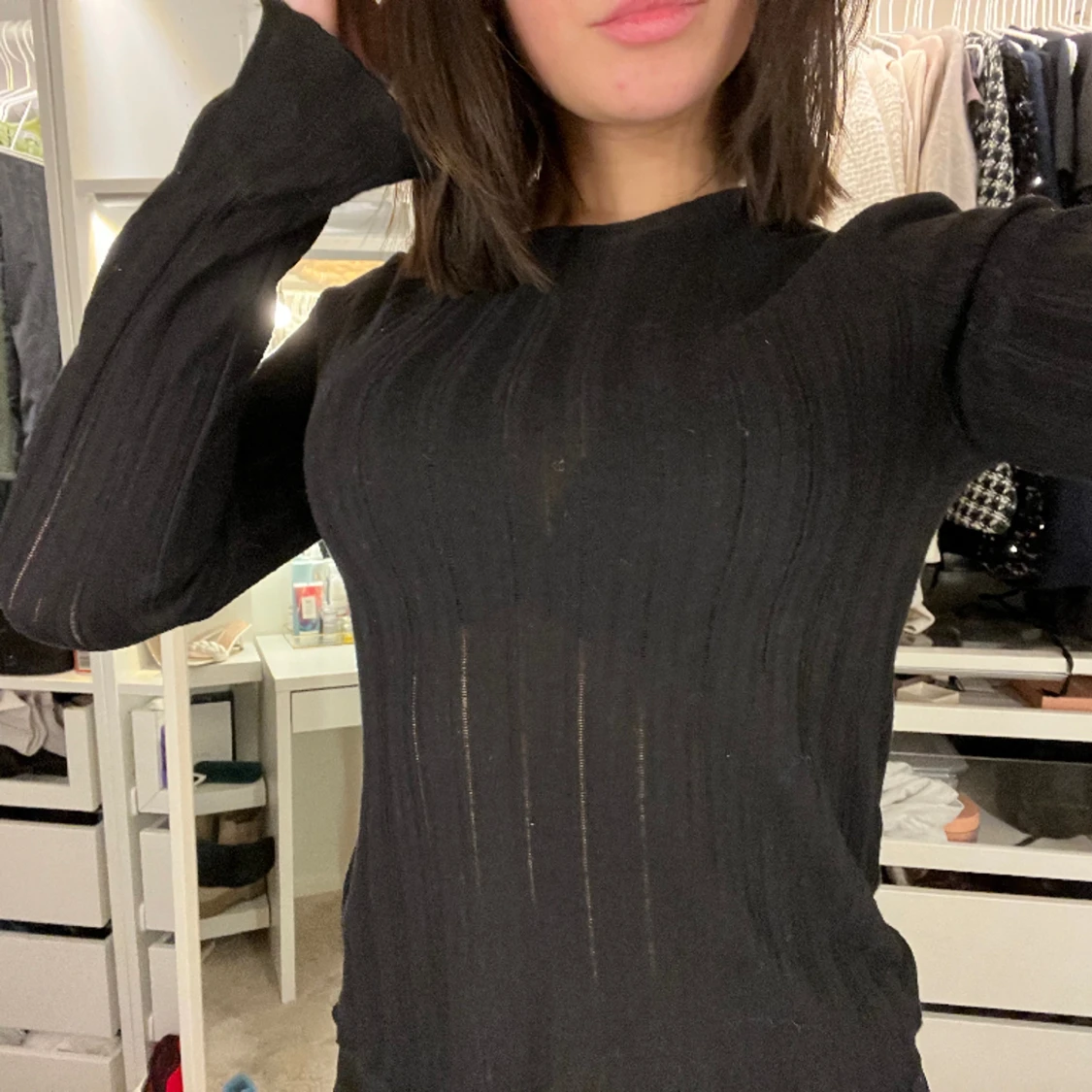 Svart topp från BikBok