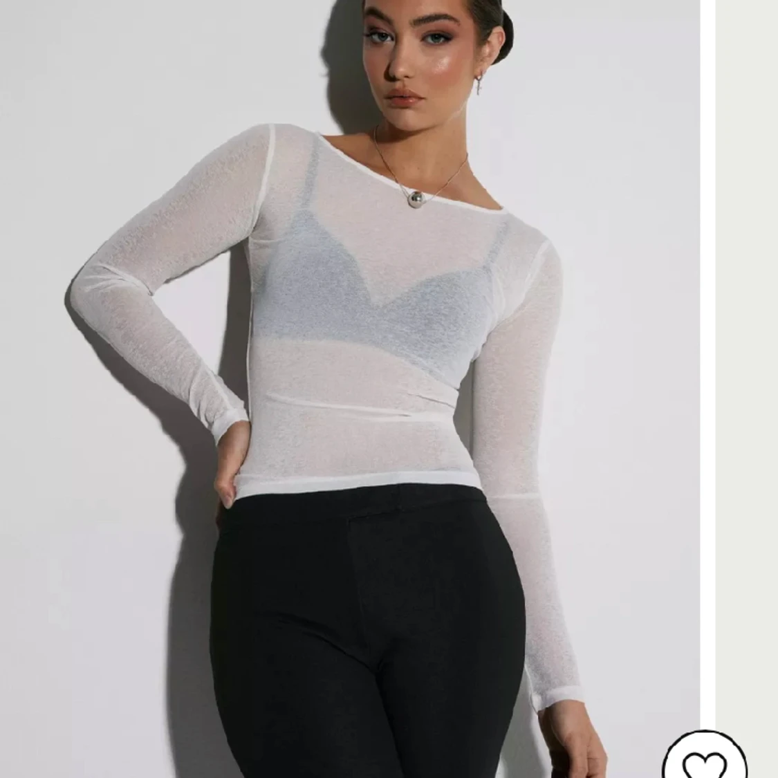 Vit Intimissimi liknande långärmad tröja från Nelly