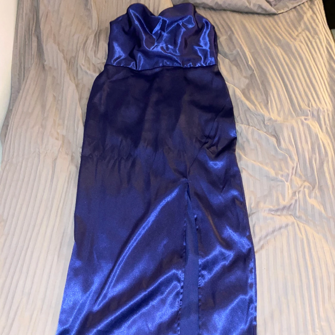 Festklänning i Marinblå, (S-M) Använd en gång - 91
