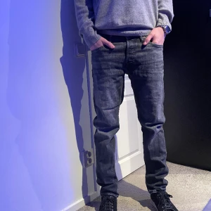 Jack&Jones - Jätte snygga svarta Jack&Jones Jeans!