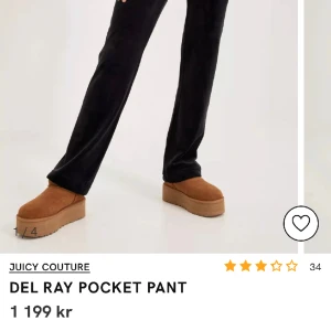 Juicy byxor  - Säljer mina svarta juicy byxor pga det används inte längre. Dom är i fint skick och använts fåtal gånger!💕 