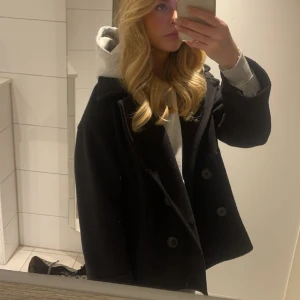 Kappa - Kappa från designbysi, knappt använd så i jättefint skick🖤