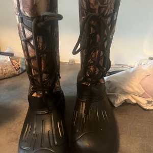 Varma skor nya stl:44 - Helt nya skogen skor/jaktskor 44