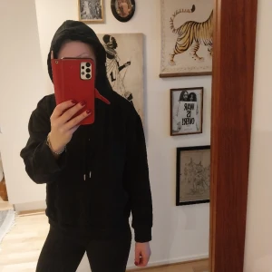 Hoodie - Oversize hoodie. Fint skick. Möts gärna upp i Göteborg 