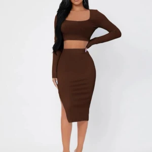 Ribbad set  - Använd endast en gång, skriv dm för egna bilder eller frågor 