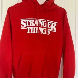 Hoddie - Knappt använd och storlek S!😍