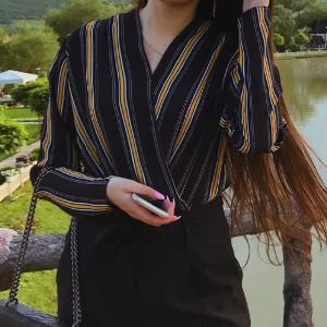 Bodysuit - En superfin och elegant bodysuit, använd en gång och är som ny 😍storlek s, men skulle säga att den även passar xs.