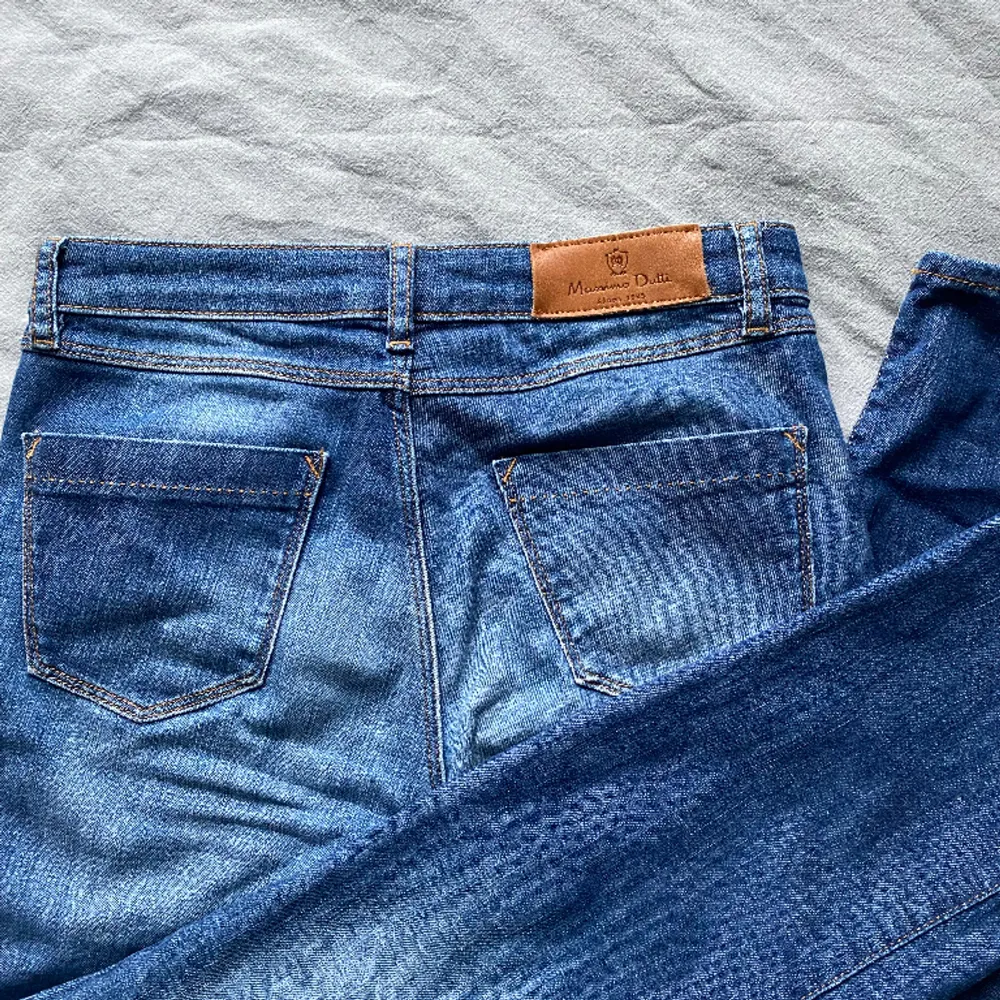 Skitsnygga Massimo Dutti jeans i väldigt bra skick💕💕. Jeans & Byxor.