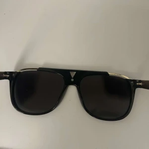 Valentino glassögon - 1:1kopia nyscik 