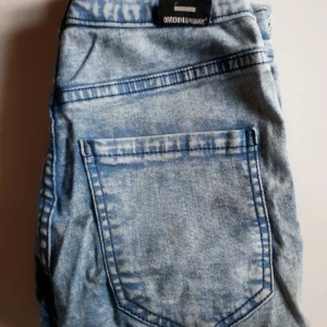 Dr denim jeans - Varsamt använd. 