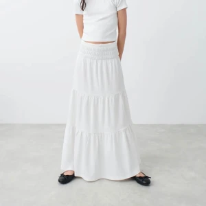 Långkjol - Långkjol från Gina Young som är slutsåld, storlek 158/164💗