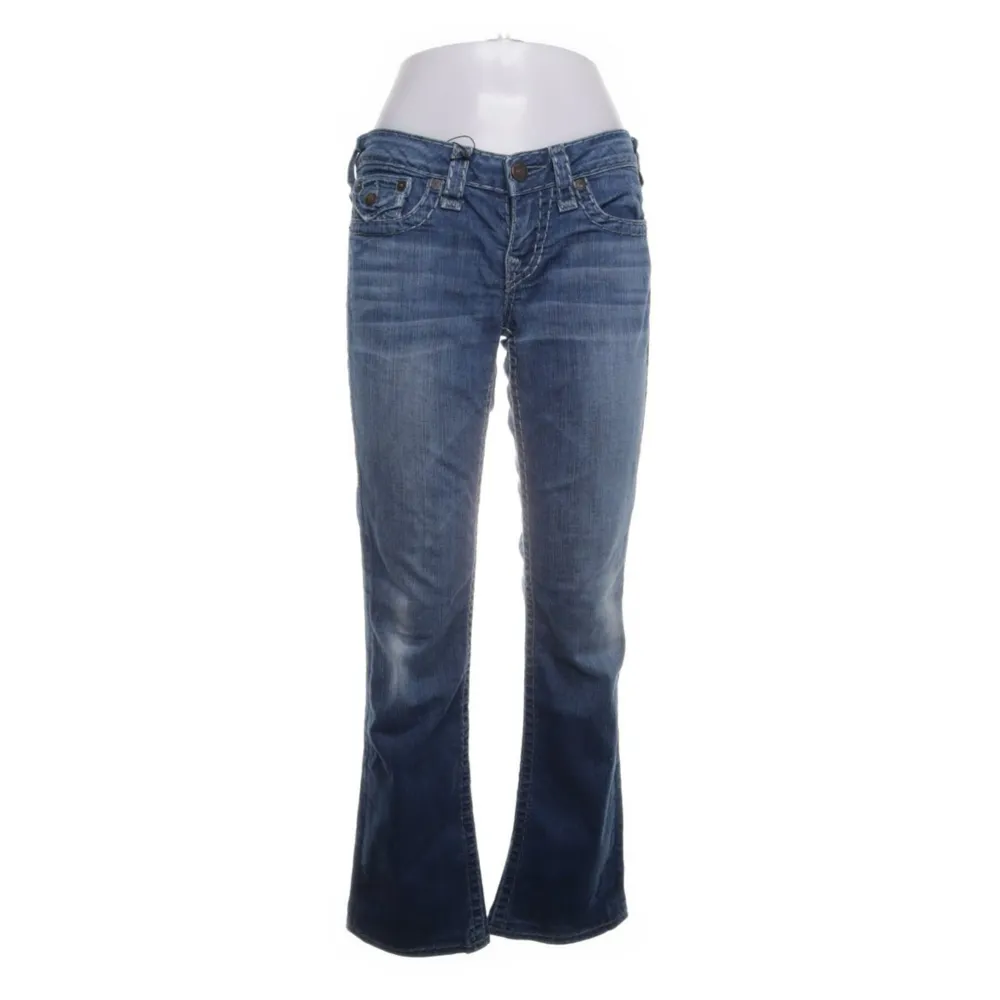 Billy T true religon jeans i storlek 29” (midjemått: 86cm) tryck köp nu knappen 💗. Jeans & Byxor.