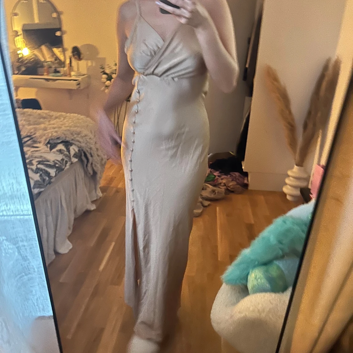 Champagne färgad klänning  - 91