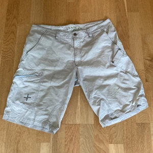 Cargo shorts - Shorts som e cargo 