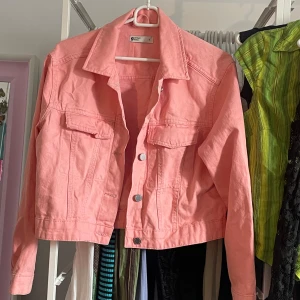 Korall rosa jeansjacka  - Alddig använd S