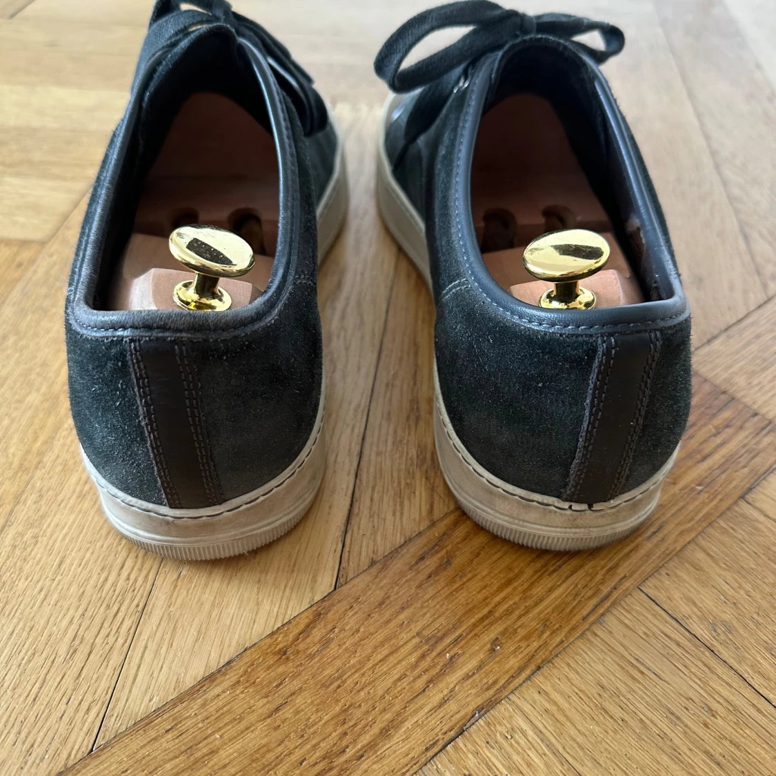 Mörkblå Lanvin i mocka, uk 11 - 90