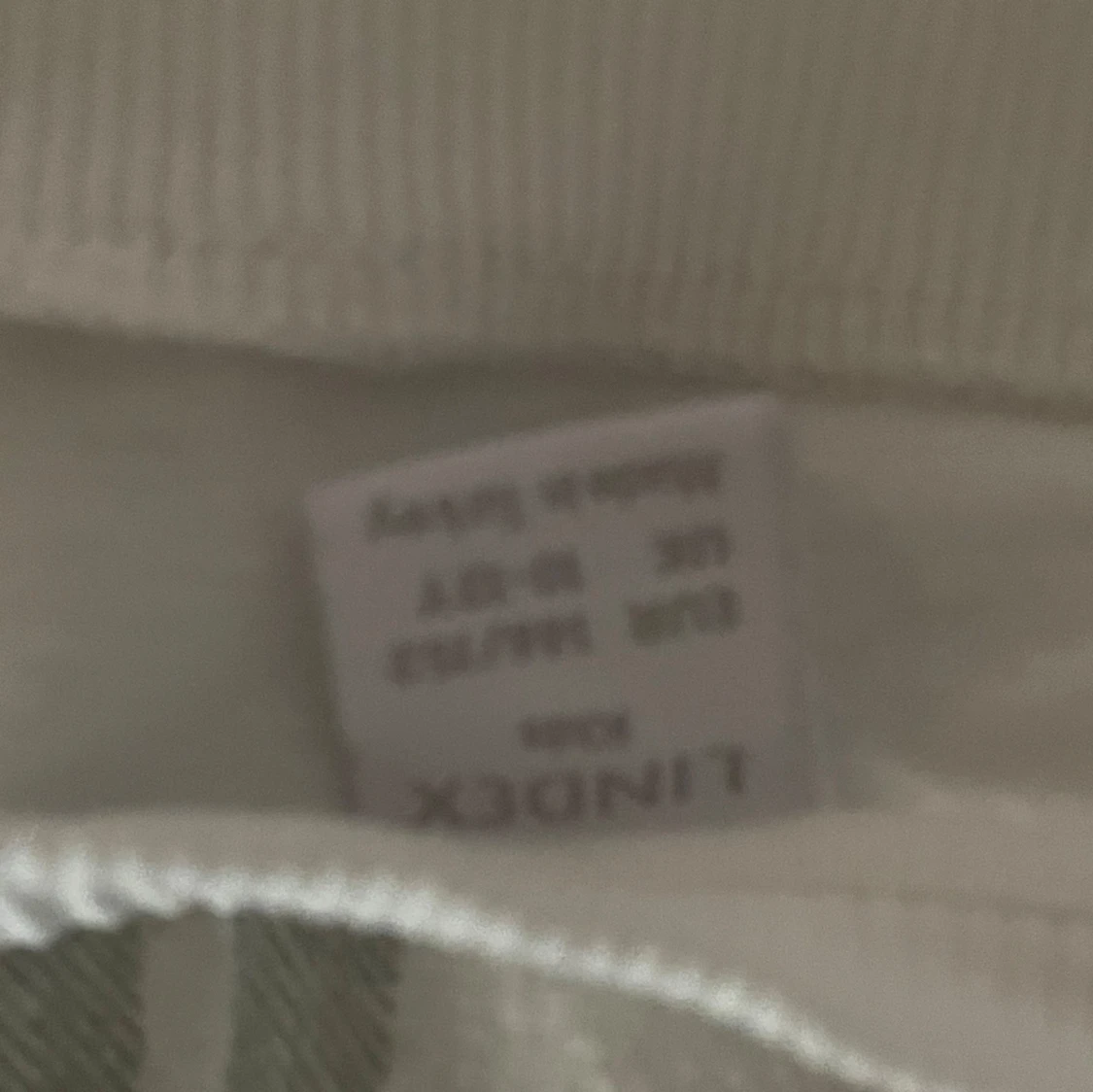 Säljer en Lindex tröja för barn  - 91