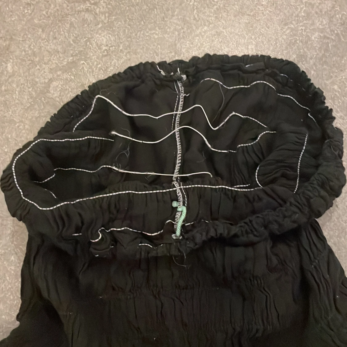 Svart armlös klänning  - 91