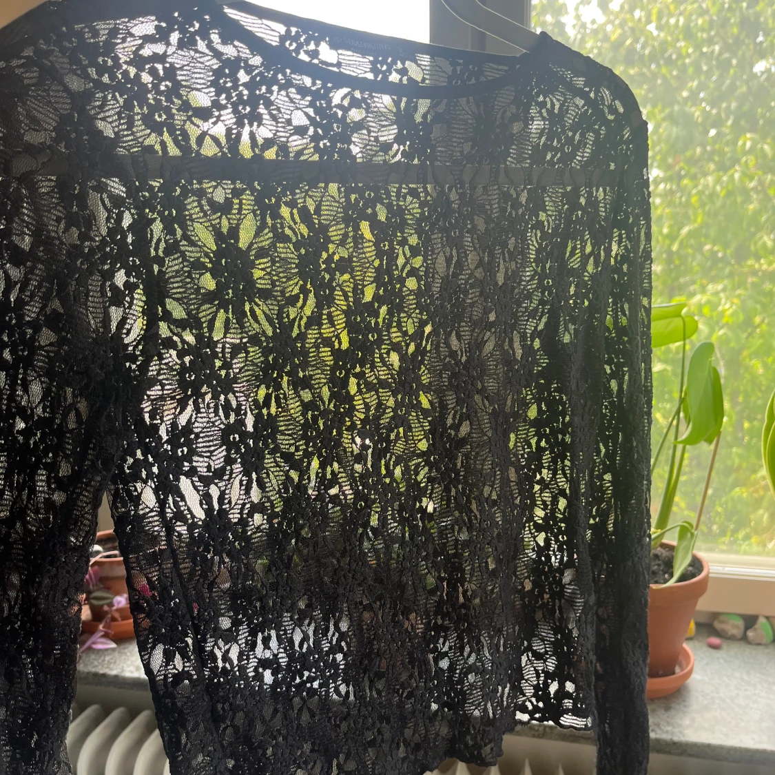 Svart spetstopp - 90