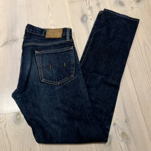 Raulph lauren byxor - Ny pris ca 1800kr storlek (29 32) slim knappast använda säljs pga att jag köpte fel storlek. Pris kan diskuteras vid snabbköp 