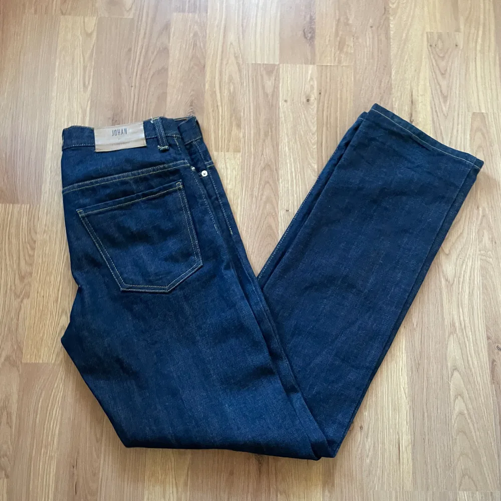 Ett par jeans som jag inte använder alls men är super snygga och fräscha | skick 10/10 | storlek W31 L34 | pris 599kr men kan diskuteras vid snabb affär | hör av er vid någon fundering . Jeans & Byxor.