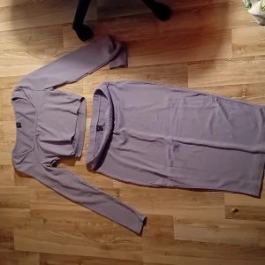 Storlek M på båda delarna - Fint skick