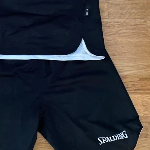 Spadling Kläder - Hej!  Säljer Spadling kläder med bästa kvalite och ny skick.  Allt är fint och snyggt och är bara använd ett par gånger.  Finns i Växjö om du är intresserad ✅