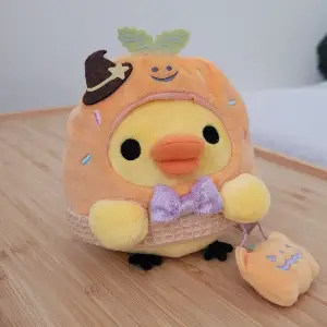 Rilakkumas bästis Kiiroitori Magical Pumpkin Halloween 2023 Plushie🎃🌱san- x officiel importerad från Japan🇯🇵 Mått: 12 x 11 x 10 cm