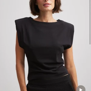 Josephine hj x nakd topp - Säljer denna topp från nakd, aldrig använd storlek 36 från josphine hj x nakd