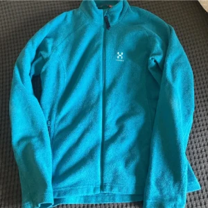 Haglöfs  - Haglöfs fleece i strl xs Använd gärna köp nu💗
