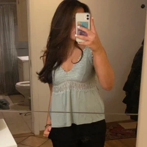 Supersnygg spetstopp i mintgrönt  - Använd 1 gång så inga deffekter 💓 Nypris:299kr 