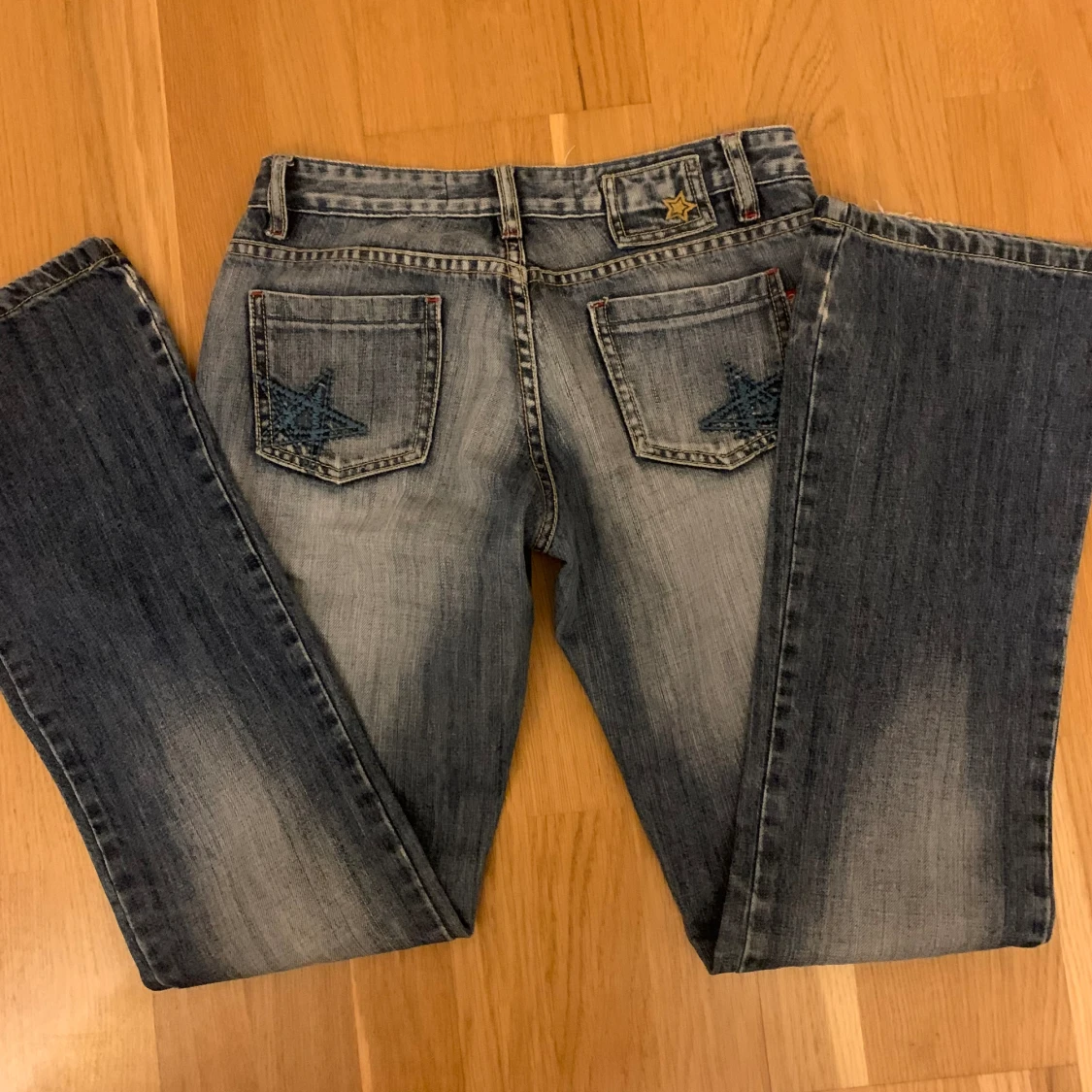 Jeans med detaljer - 90