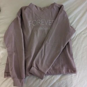 Skön tjocktröja  - Skön tjocktröja fint skick 50+frakt