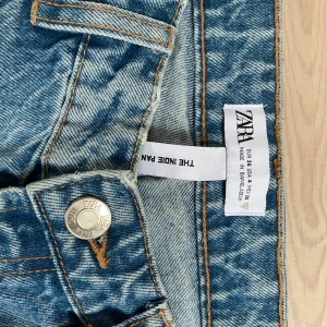 Jeans Zara  - Jeans i fint skick 💕
