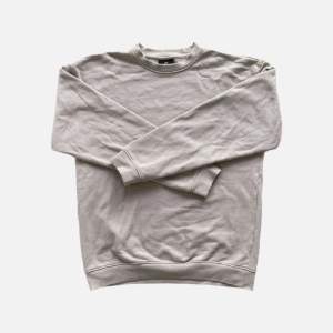 Sweatshirt från H&M i herrstrl S o fint skick 💌 Använd fåtal gånger 