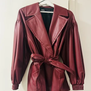 Faux leather jacka - Använd en gång. 