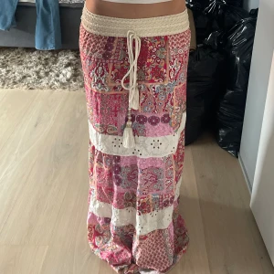 Långkjol - Jätte somrig långkjol💗