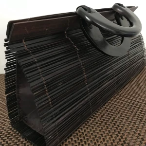 Natural Wood Handväska - New unique handmade purse. Be the only one with this piece and complement your look!