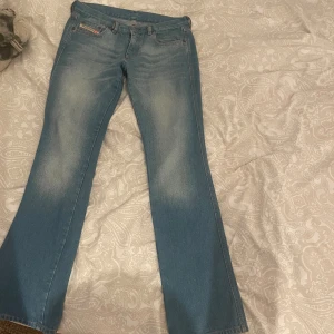 jeans från diesel - superfina, knappt använda då de är aningen korta på mig. 