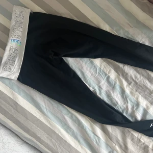 Tights från VS  - Söta tights från PINK Victoria secret. Strl S 